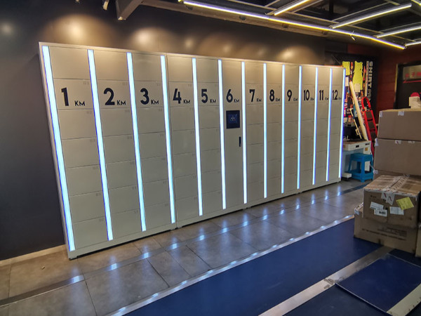 北京奧林匹克公園特步跑步俱樂部采購人臉識別智能儲物柜造物聯(lián)新形象