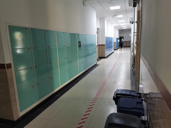 北京地質(zhì)大學附屬中學以求精創(chuàng)優(yōu)辦精品校--引進天瑞恒安智能儲物柜