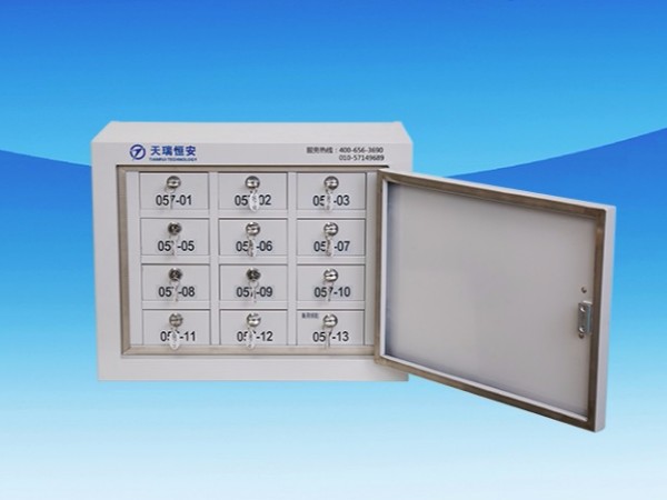 選擇手機(jī)信號(hào)屏蔽柜廠家，要看服務(wù)好不好