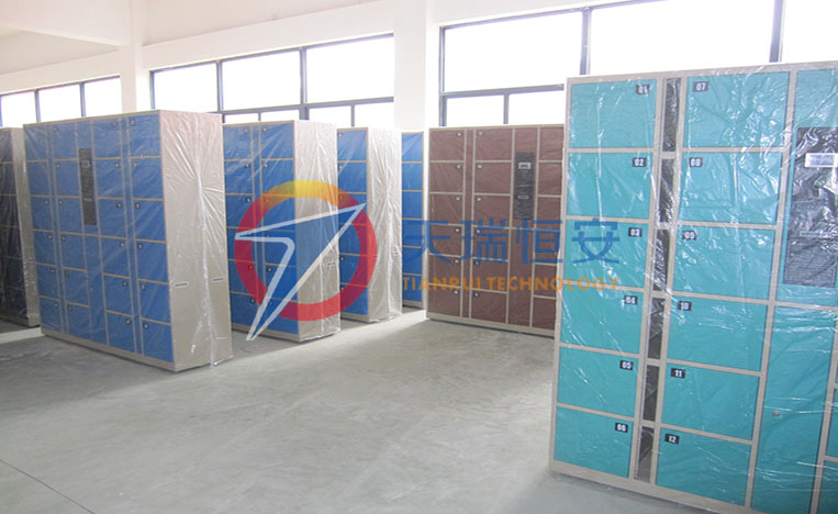 北京天瑞恒安科技有限公司庫(kù)房?jī)?nèi)景