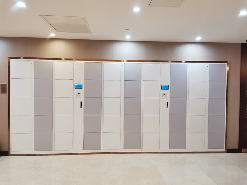 愛康國賓北京磁器口分院（博惠門診）智能寄存柜調(diào)試完畢